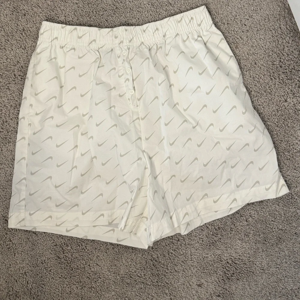 Nike Matching Set - Picture 6 of 10